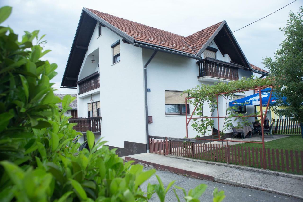 Apartman Dubravcic Apartment Otočac Exterior foto
